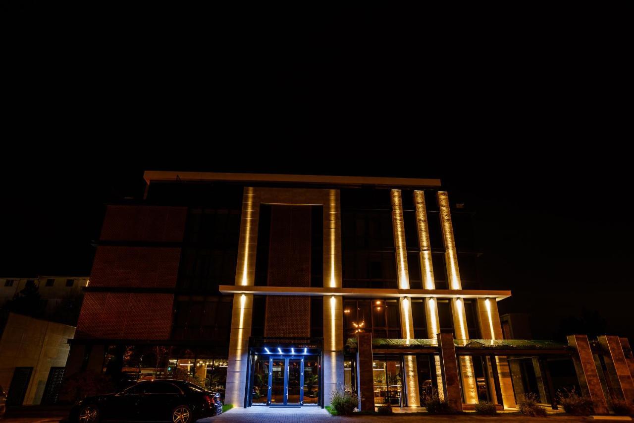 Hotel Kristal Focşani Exterior foto